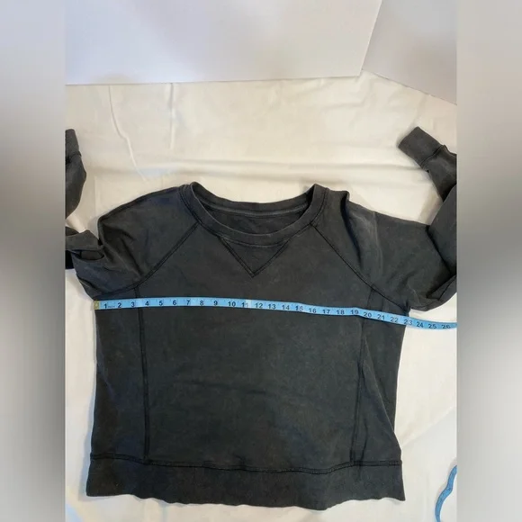 Lululemon  Loop Back Crew    NWOT   Black  size 12 - Picture 5 of 14